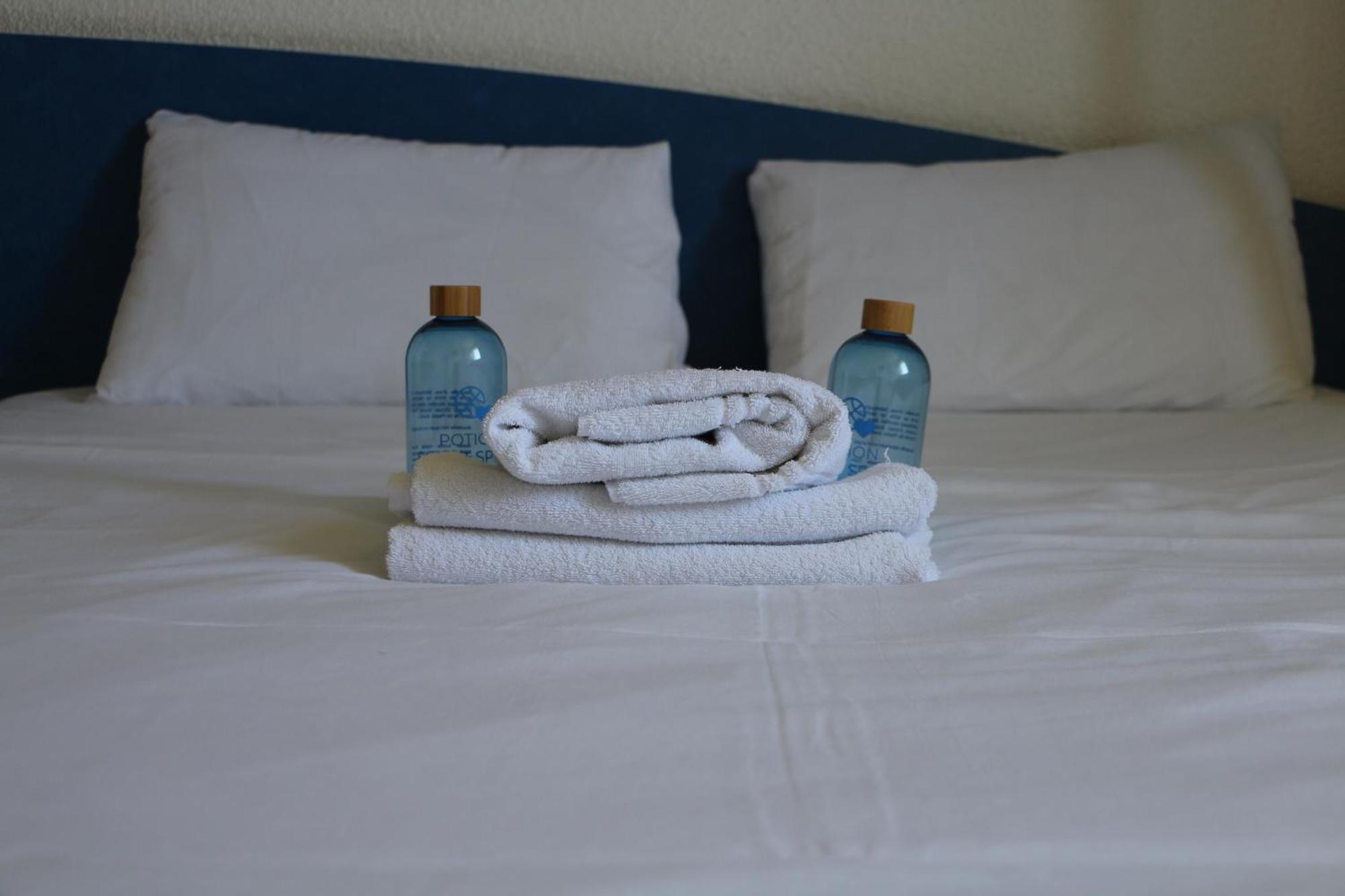 Ibis Budget Agen Le Passage  Esterno foto